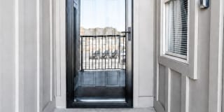 Charming 2-Bedroom Condo in Port Warwick Gallery 1