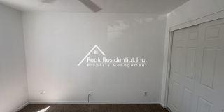 Great 4 Bd/2.5Ba Duplex with 1 Car Garage! Gallery 15