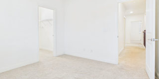 Solar Home Spacious 5-Bedroom in Blackstone with Resort Style Amenities Gallery 21