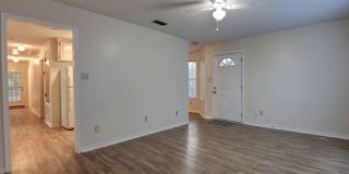 Spanish Fort Duplex Side B 2/1 with Bonus Room Gallery 8