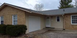 Beautiful Cozy 3 Bed, 2 Bath House located in the heart of Elizabethtown Gallery 1