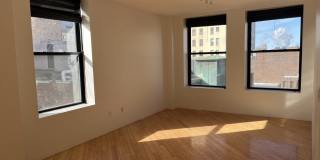 449-463 Washington unit: 7D Gallery 7