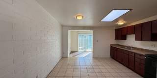 2Bdm 1 Bath, Washer/Dryer Hookups, Will no last long! 2Bdm 1 Bath, Washer/Dryer Hookups, Will no last long! Gallery 1