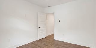Georgetown Oasis Gallery 9