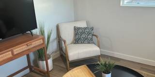 Charming 1-Bedroom, 1-Bath House Fully Furnished- All Utilites Included Gallery 4