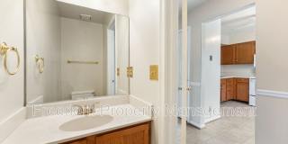 726 Pine Tree Ct. Gallery 5