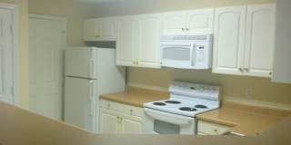 Spacious Roommate-Style Villa at Estates at Westbury – Available Now! Gallery 1