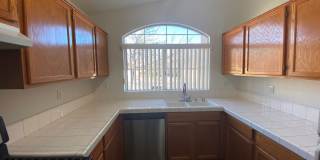 Summerlin - Single Story on Corner Lot Gallery 10