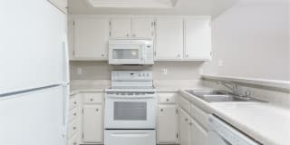 Westlake Canyon Apartments Gallery 31