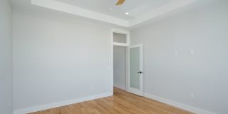 2460 Dickinson Street Gallery 23