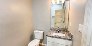 1809 Stauffer Street Gallery 11