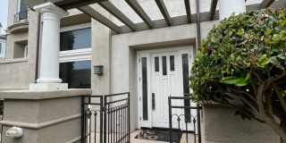 HB Coastal Executive Home 2bed 2.5 bath with Ocean Views Gallery 1