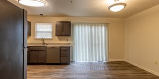 Carlson Woods Townhomes Gallery 4