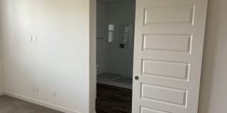 Modern 3-Bedroom + Loft + Den in Gated Phoenix Community with Mountain Views Gallery 12