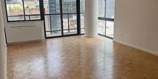 255 E 49th St Apt 15A Gallery 1