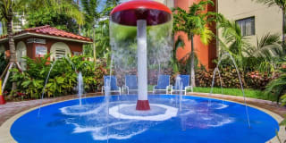 Fontainebleau Milton Gallery 8