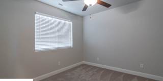 Spacious 4 Bedroom Townhome in Hurricane Heights! Gallery 8