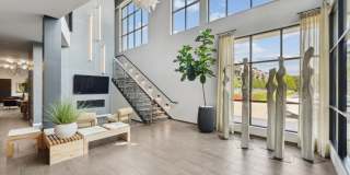 610 West Gallery 107