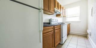 723-25 N Central Ave Gallery 17