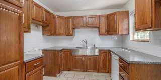 1419 Lafayette Ave Gallery 1