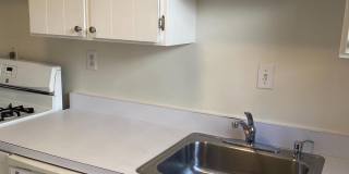 1300 N MEADE Street Gallery 21