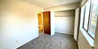 Beautifully updated 3 bedroom 2 bath home in Greeley! Gallery 22