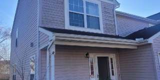 Cozy 3 Bed/2.5 Bath Townhome for Rent! Gallery 1