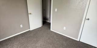 Charming 4-Bedroom Home with Spacious Yard! Gallery 22