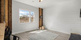 668 OVERSPIN DRIVE Gallery 22