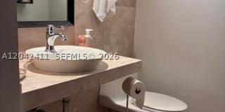 2025 Brickell Ave Gallery 25