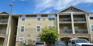 Classic Campus West Apartment Gallery 1