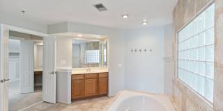 15436 SYMONDSBURY Way Gallery 32