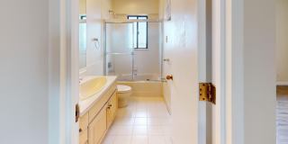 31 Hylan Boulevard Gallery 7