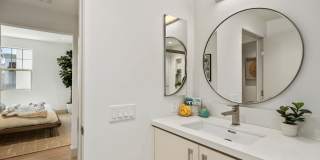 130 S Sepulveda Blvd unit: 101 Gallery 17