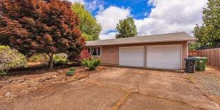 Beautiful Churchill Home! Beautiful Churchill Home! Gallery 1