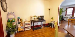 610 Mitchell Street Gallery 7