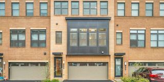 23580 BELVOIR WOODS Terrace Gallery 1