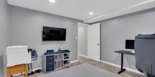 7707 LAKE GLEN Drive Gallery 45