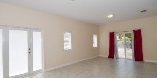 2 Abaco Road Gallery 3