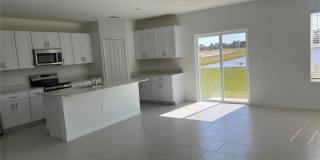 19550 Fairhill Ct Gallery 3