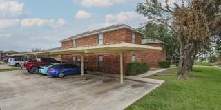 1918 Angus Street -3 Gallery 7