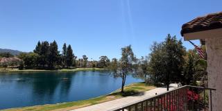 Adorable 2 bedroom/2 bathroom Condo with Gorgeous Lake Views! Adorable 2 bedroom/2 bathroom Condo with Gorgeous Lake Views! Gallery 1