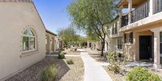 2930 N RAVEN -- Gallery 26