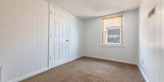 10933 S Avenue H Gallery 17