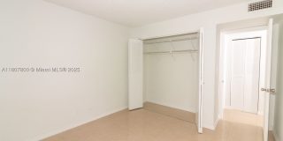 447 NE 195th St Gallery 14