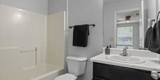 2114 Main St Gallery 14