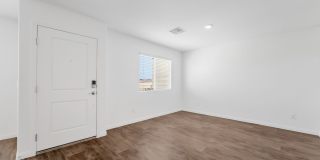 Modern Mosaic Townhome with Stylish Finishes & Resort-Style Community Amenities! Modern Mosaic Townhome with Stylish Finishes & Resort-Style Community Amenities! Gallery 5