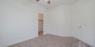 Beautiful 2-Story 5-Bedroom Chapman Heights Home! Gallery 21