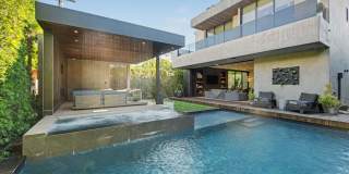 418 N Sweetzer Ave Gallery 30