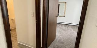 Newly Renovated Ground Floor 1 Bed Apartment! Gallery 11